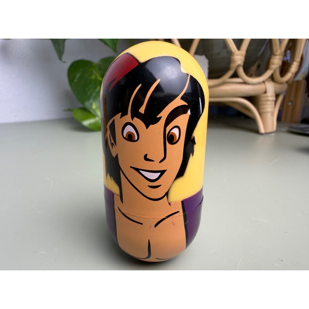 Disney Aladdin Capsule Toy Kellog Co. 2005 Happiest Celebration Disneyana
